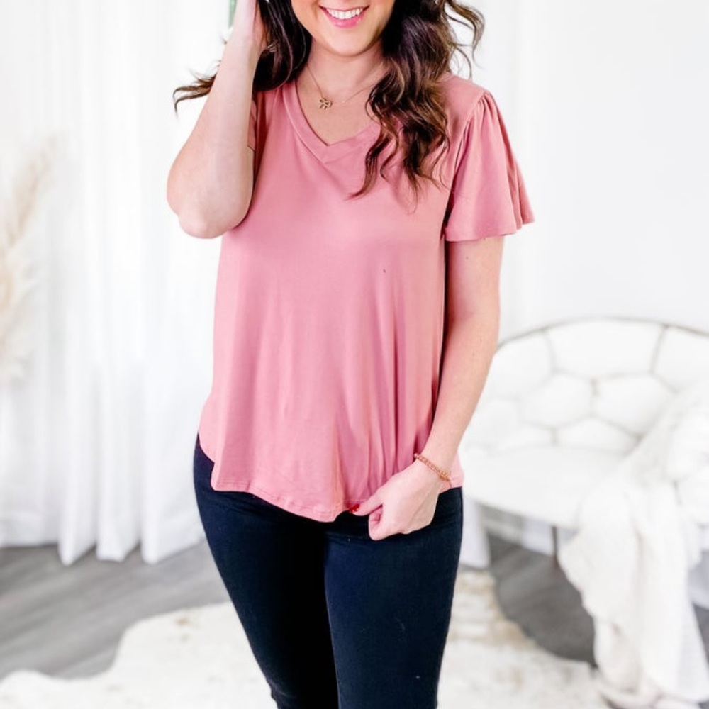 Sew in Love V neck. Medium NWOT. Mauve